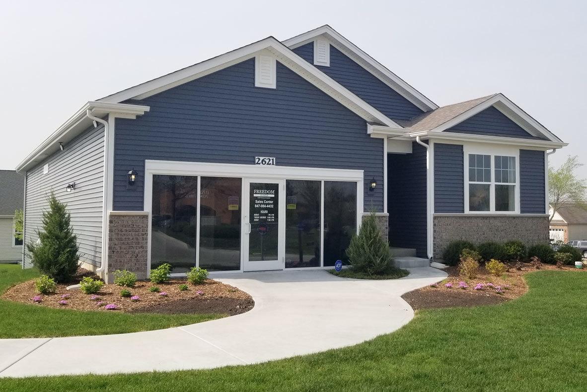 2621 Harnish Dr., Algonquin, IL 60102