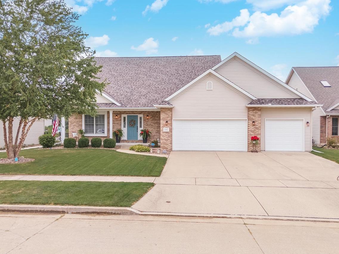 3107 Sable Oaks Rd., Bloomington, IL 61704