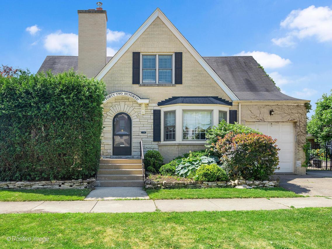 4200 Harvey Ave., Western Springs, IL 60558