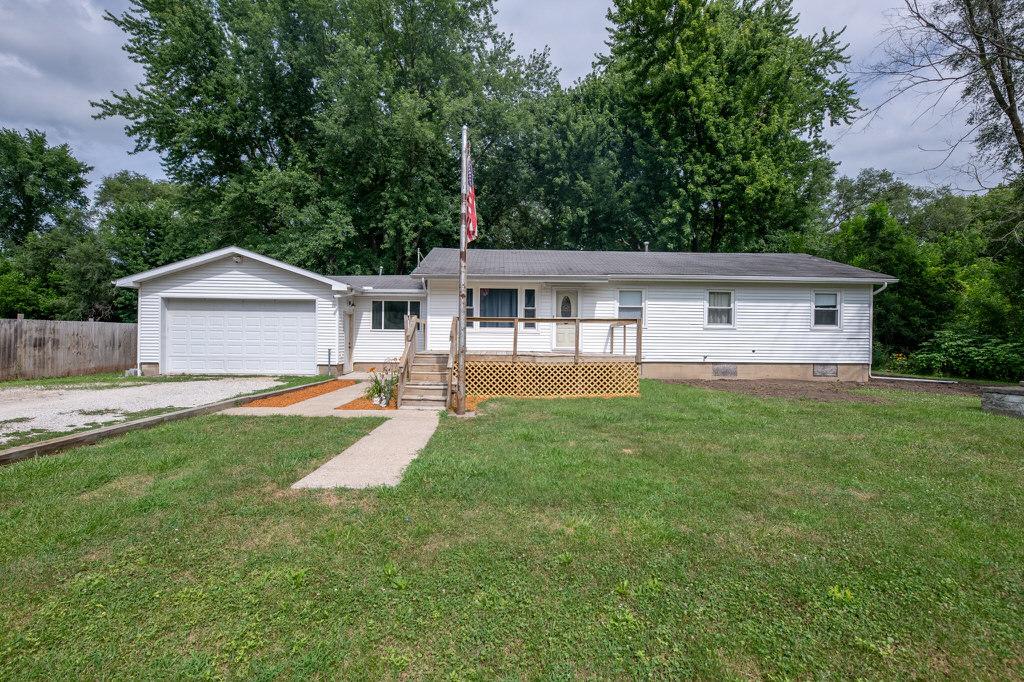 12010 Michener Ln., Kingston Mines, IL 61539