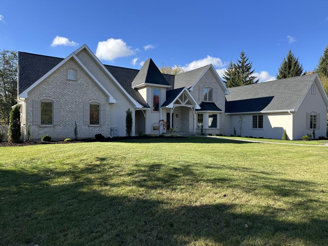 1161 Gavin Ct., Lake Forest, IL 60045