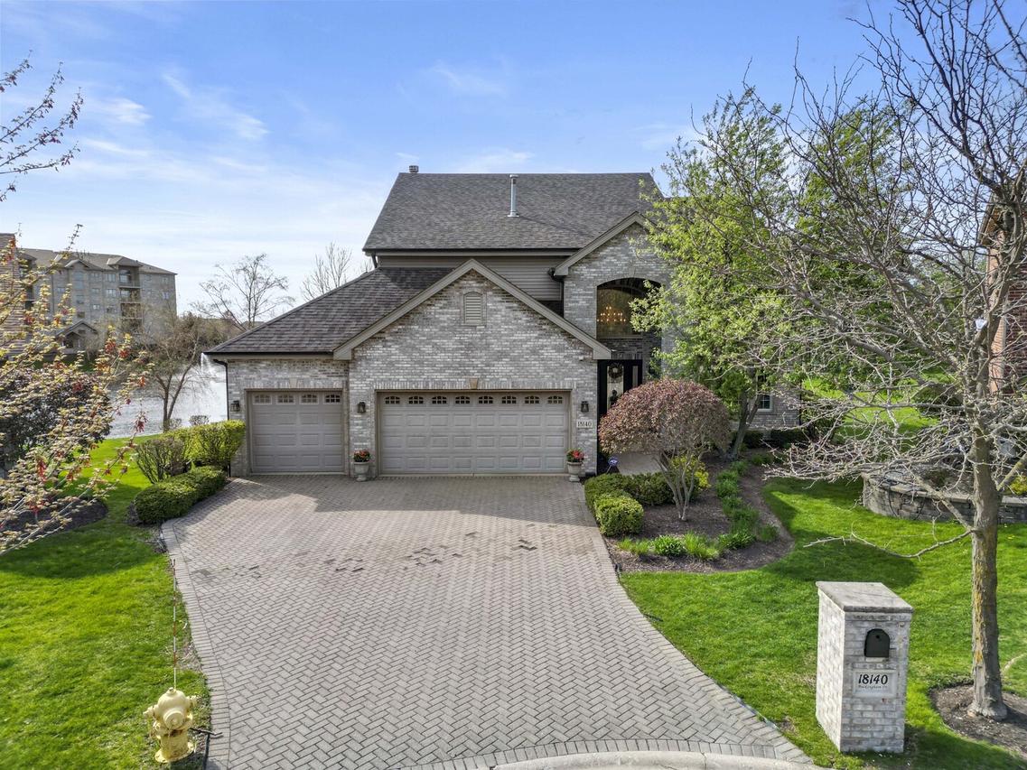 18140 Buckingham Dr., Orland Park, IL 60467