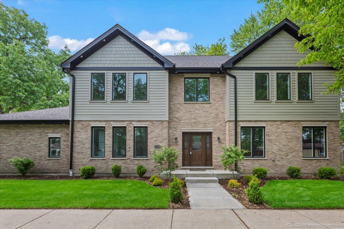 10100 S Kildare Ave., Oak Lawn, IL 60453