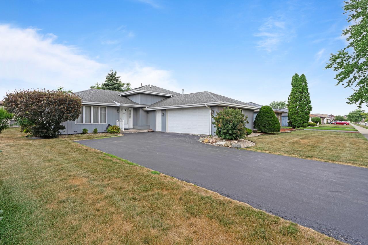 20144 Driftwood Ave., Lynwood, IL 60411