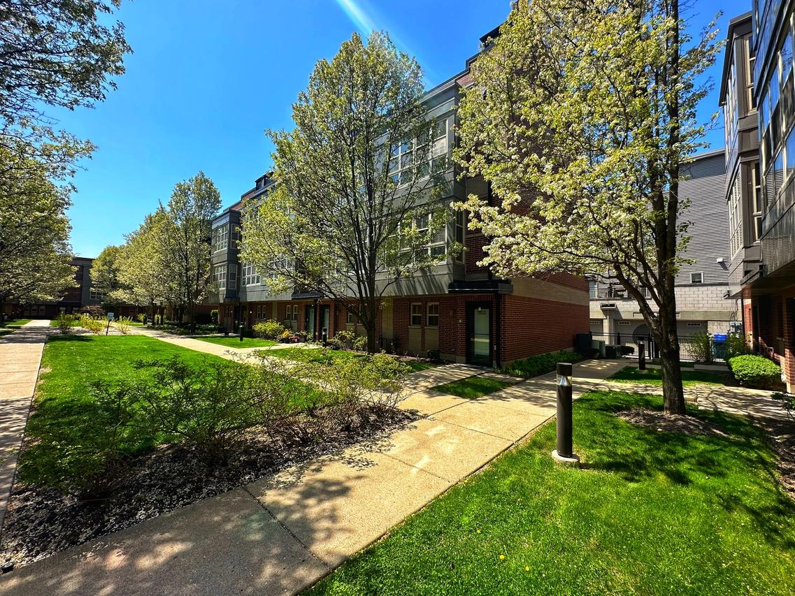 2321 S Wabash Ave. #12, Chicago, IL 60616