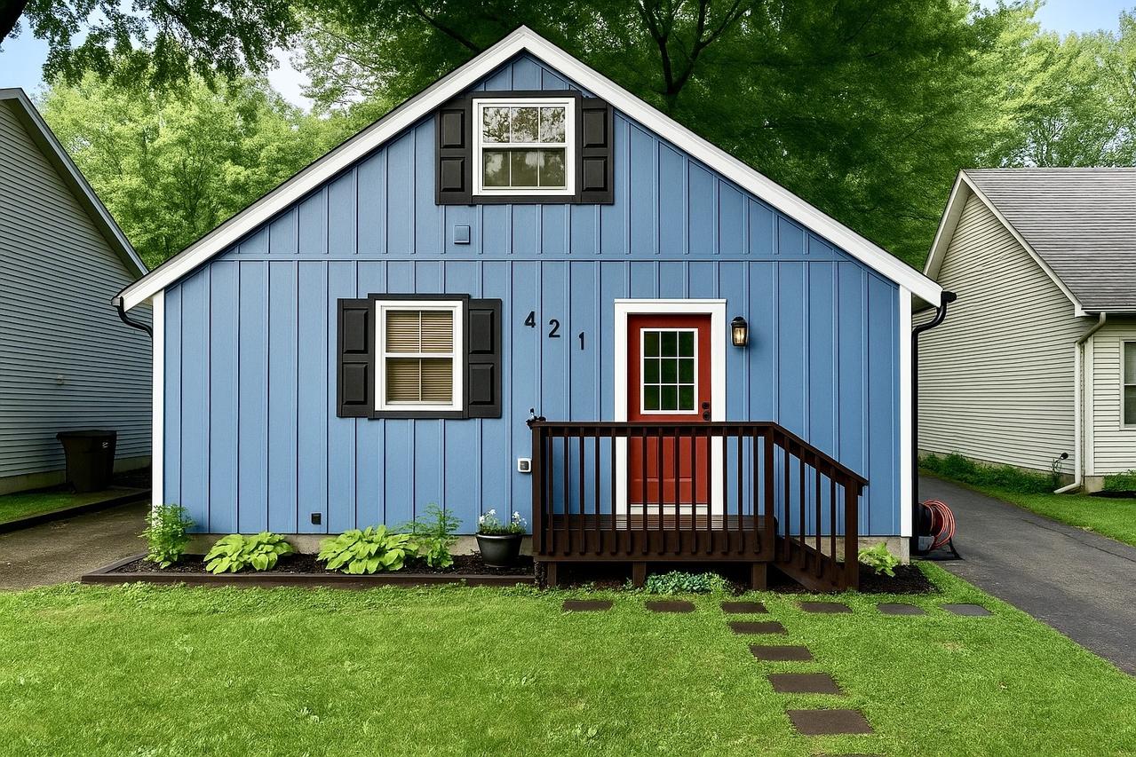 421 Elmwood Ave., Crystal Lake, IL 60014