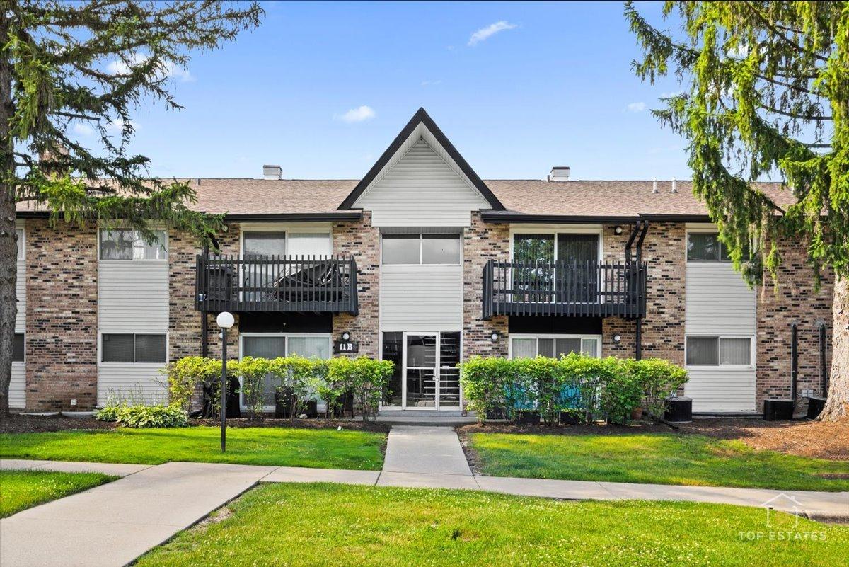 11B Kingery Quarter #107, Willowbrook, IL 60527
