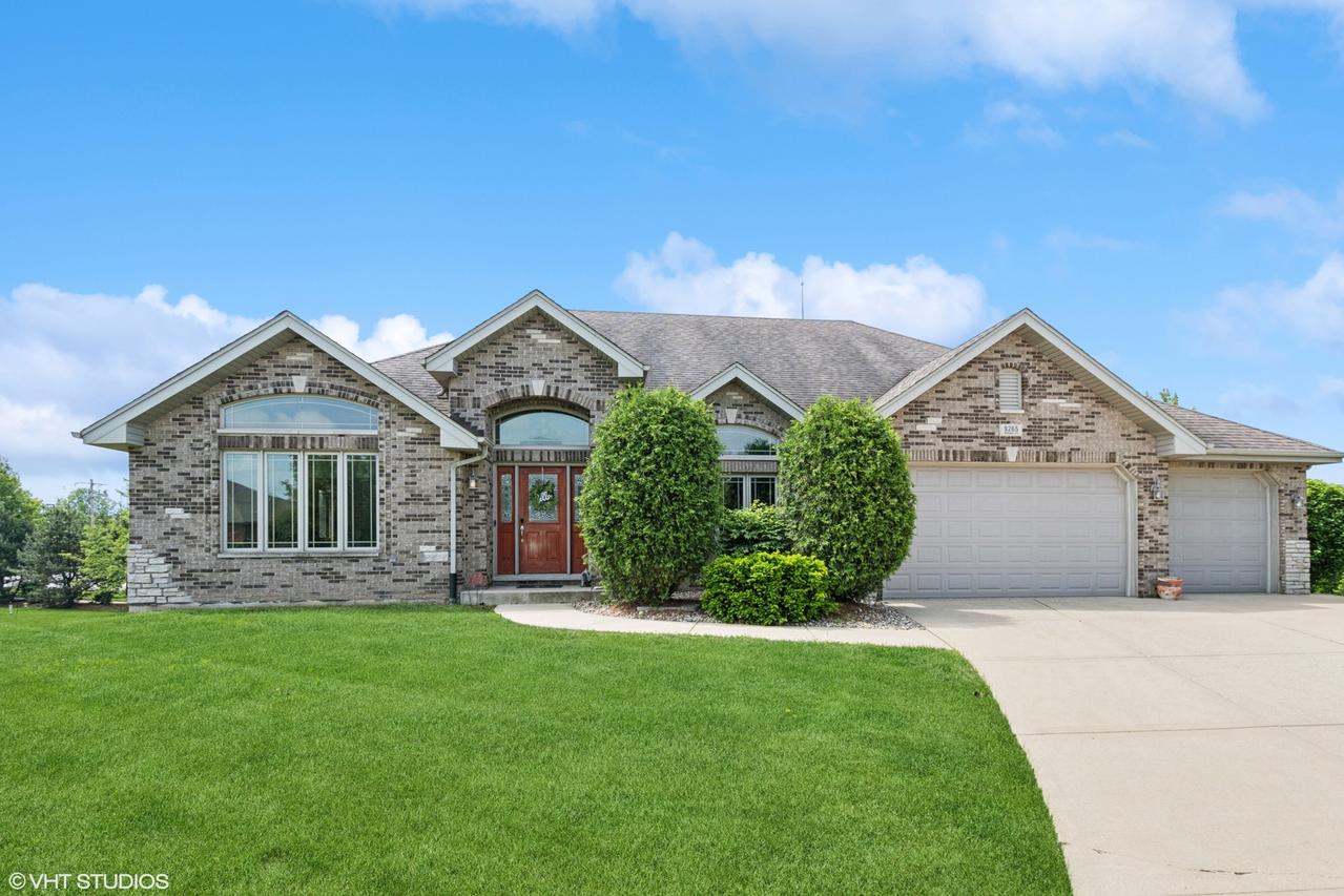 9265 Maura Ct., Frankfort, IL 60423