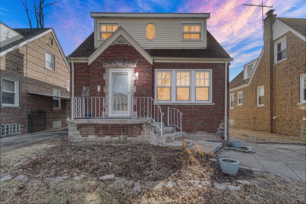 13115 S Escanaba Ave., Chicago, IL 60633