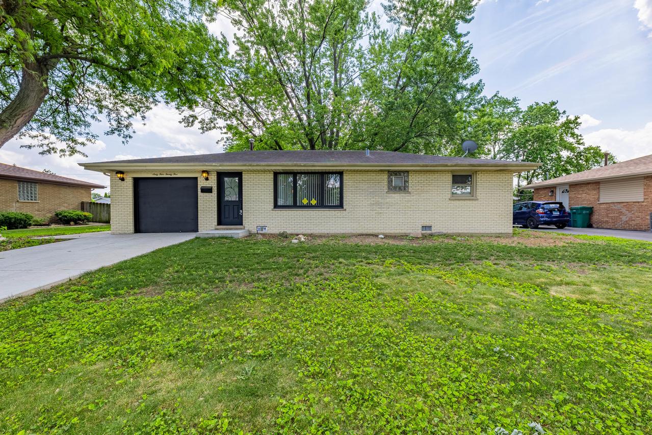 6425 W 83rd Pl., Burbank, IL 60459
