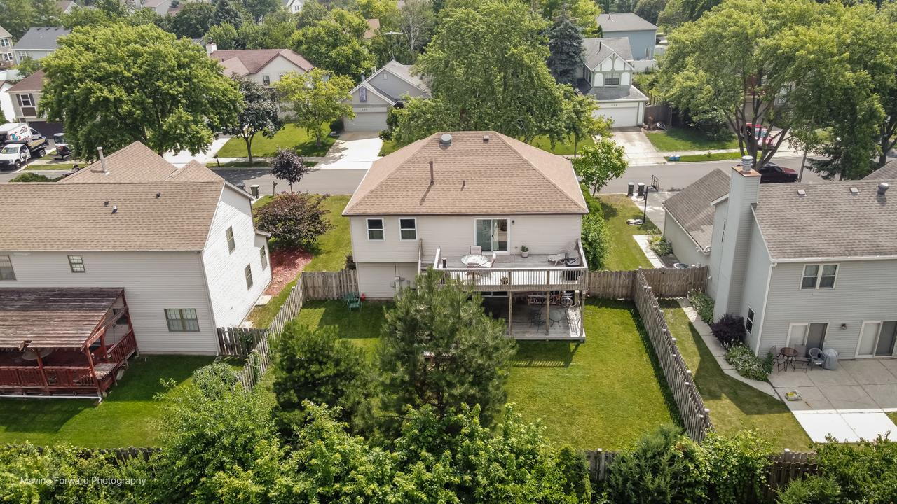 209 Campbell Dr., Bolingbrook, IL 60440
