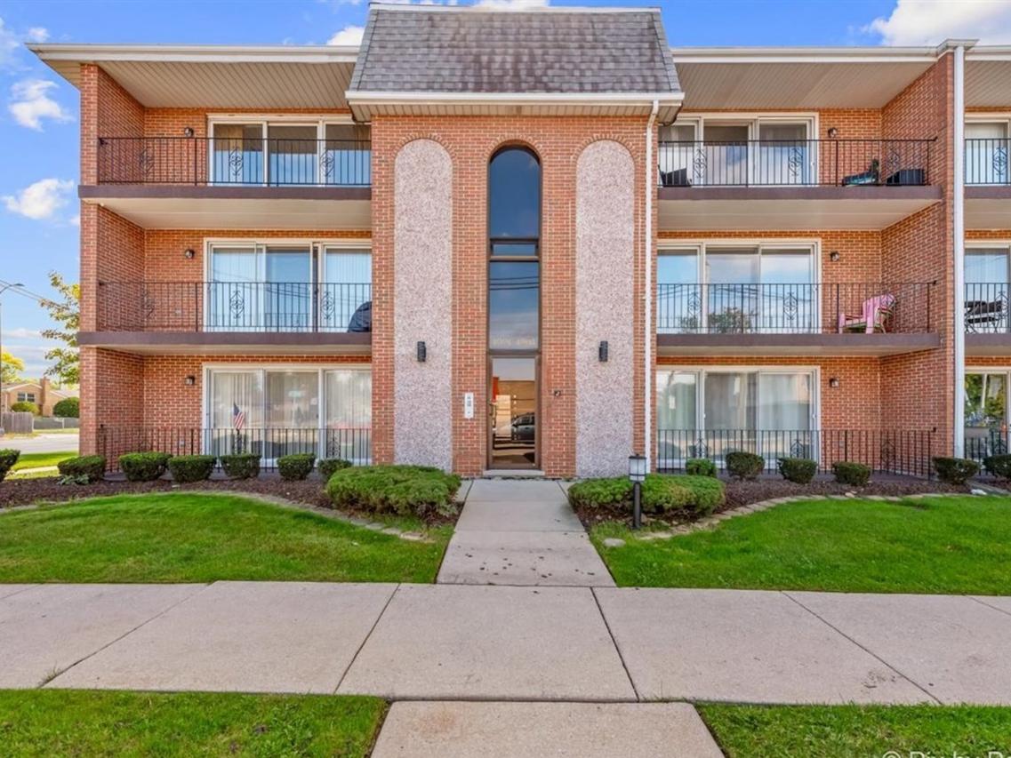 4003 W 105th St. #3W, Oak Lawn, IL 60453