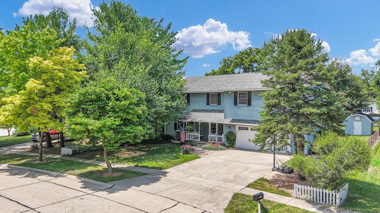 605 Craig Dr., Mahomet, IL 61853