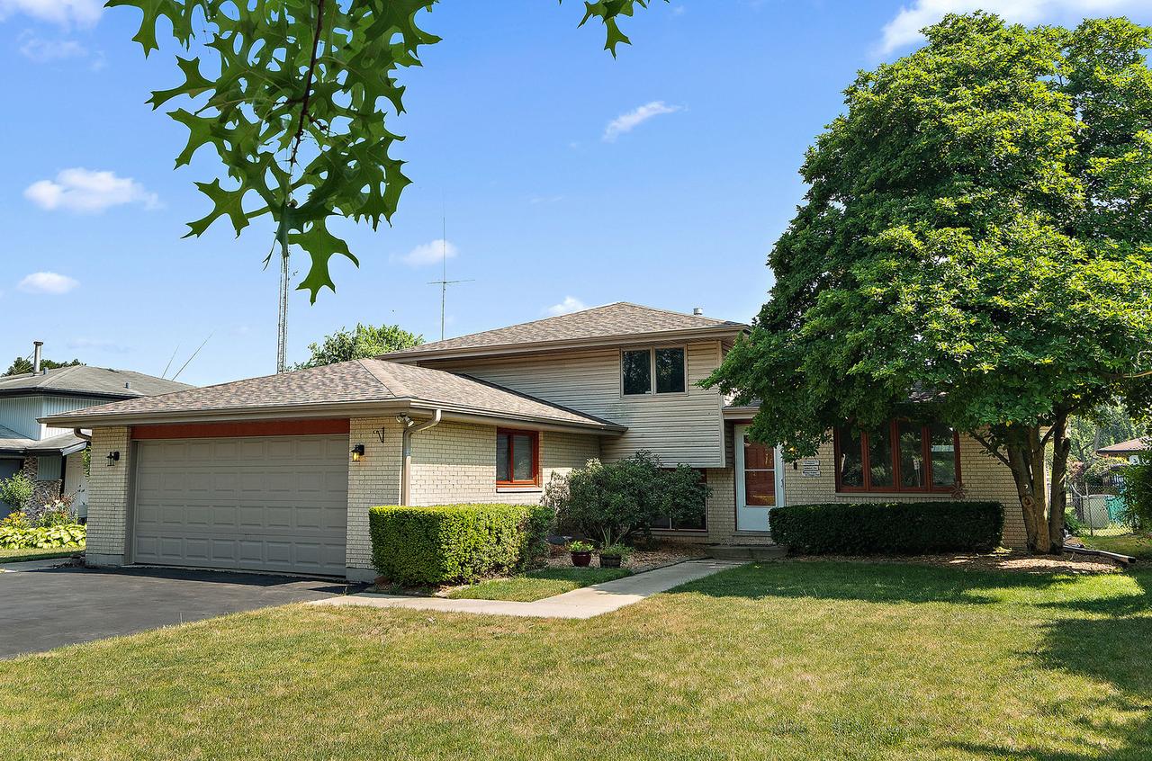 5551 143rd St., Midlothian, IL 60445