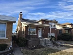 8928 S Bennett Ave., Chicago, IL 60617