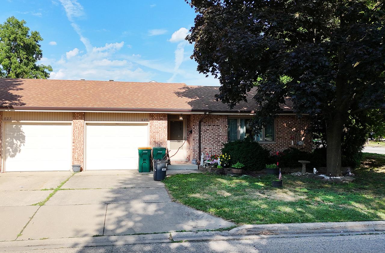829 Horseshoe Dr., Joliet, IL 60435