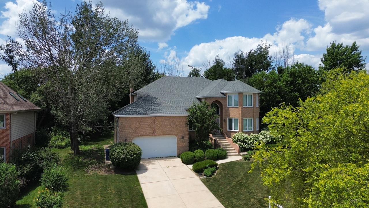 15328 Sharon Dr., Homer Glen, IL 60491
