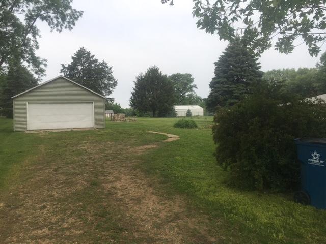 1517 College Ave., Dixon, IL 61021
