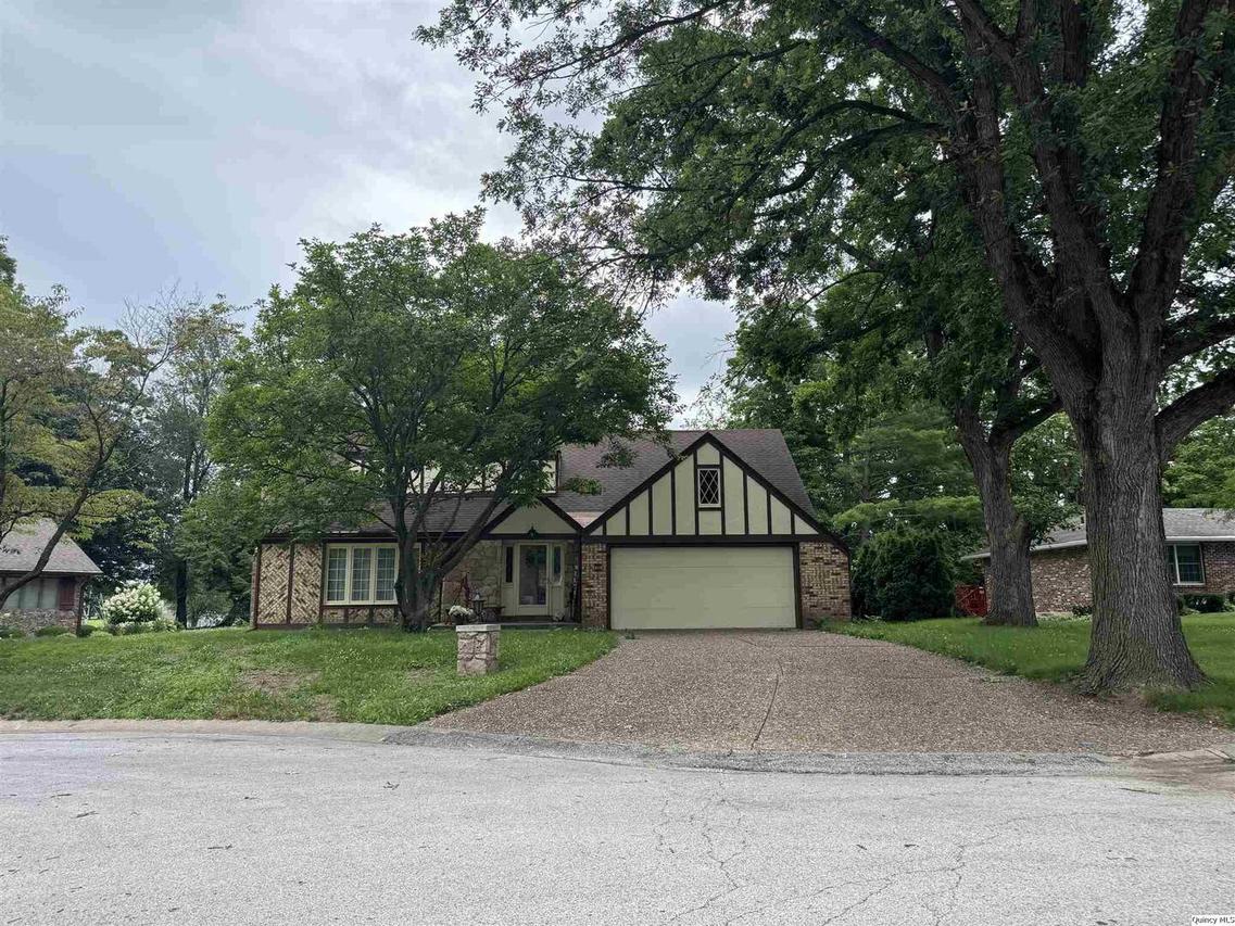 4135 Coachlight Ct., Quincy, IL 62305