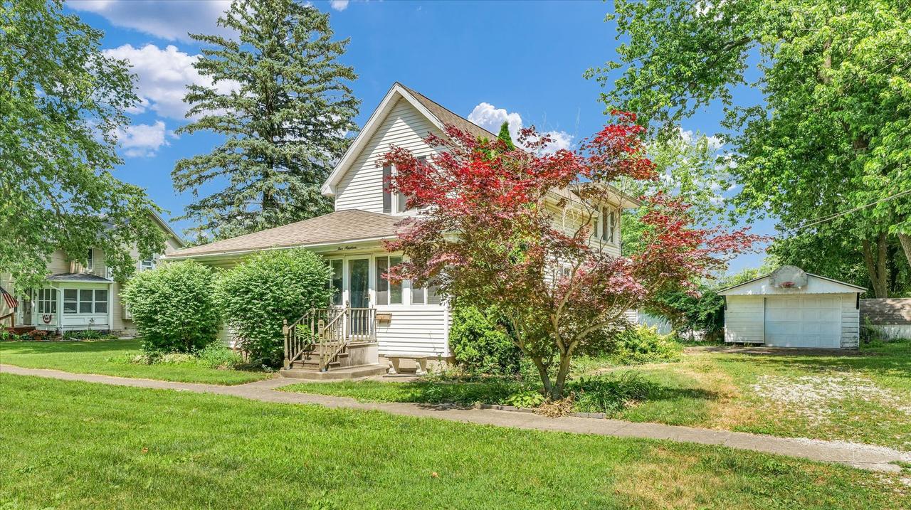 519 S 4th St., Fairbury, IL 61739