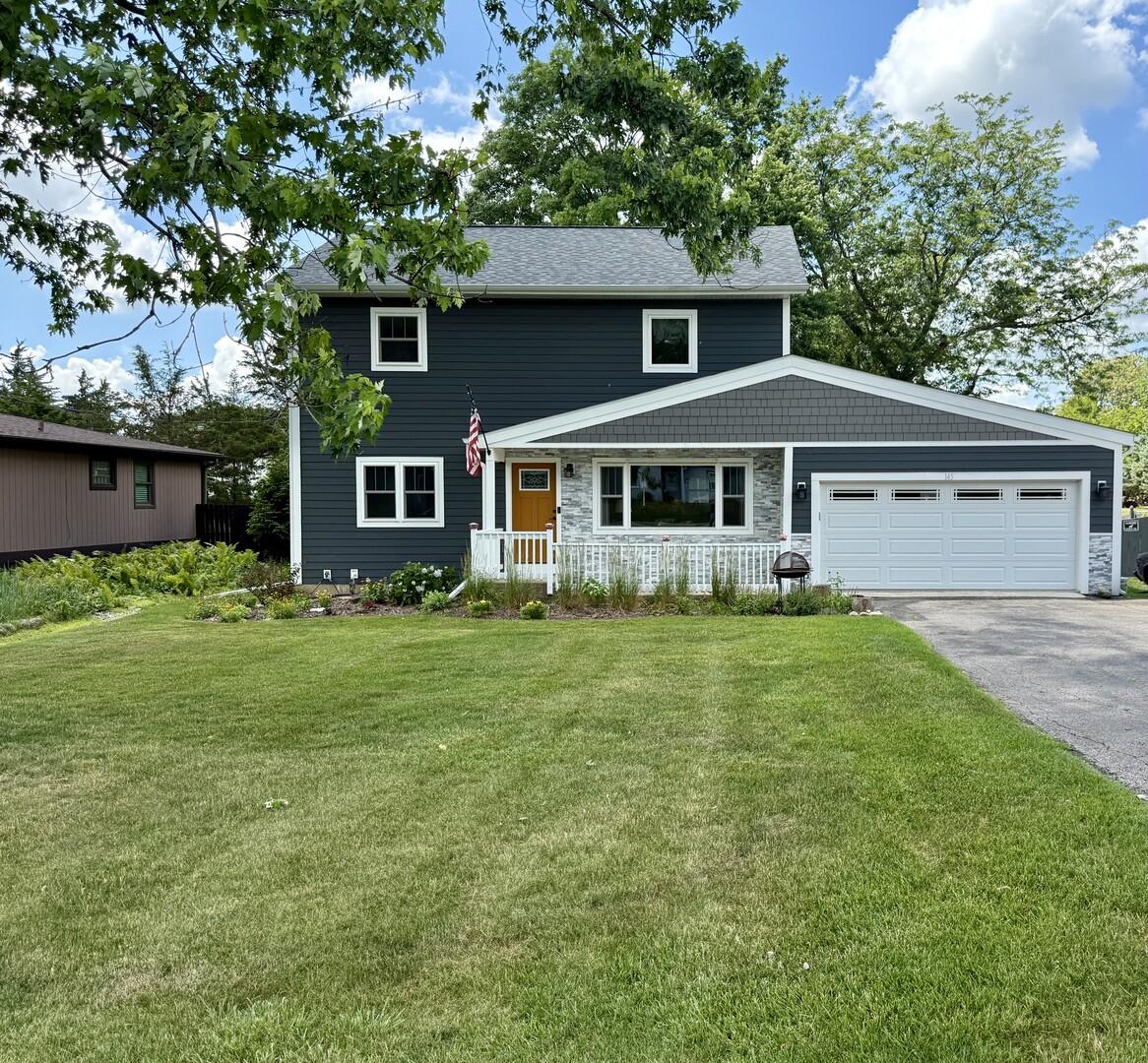 145 N Pleasant Rd., Lake Zurich, IL 60047