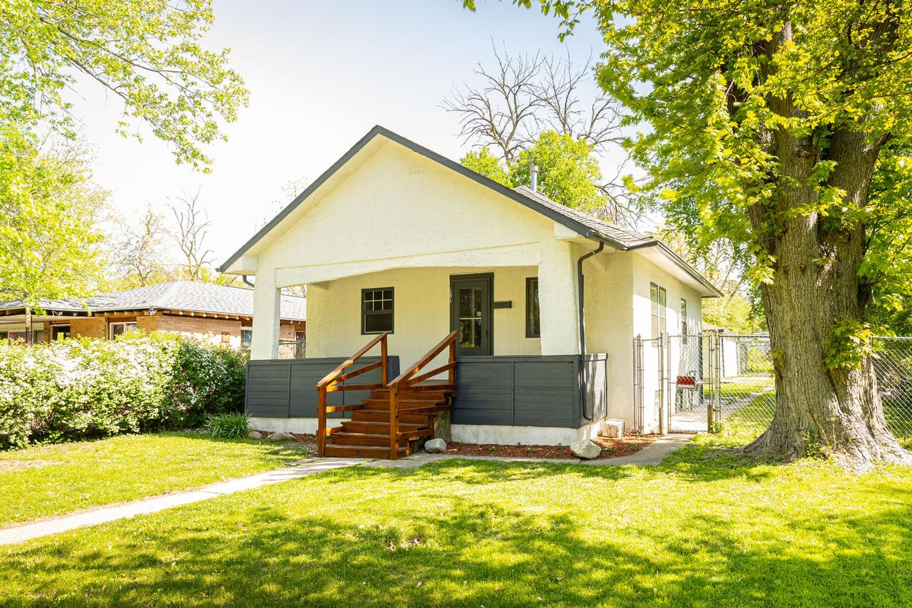 684 S Gordon Ave., Kankakee, IL 60901