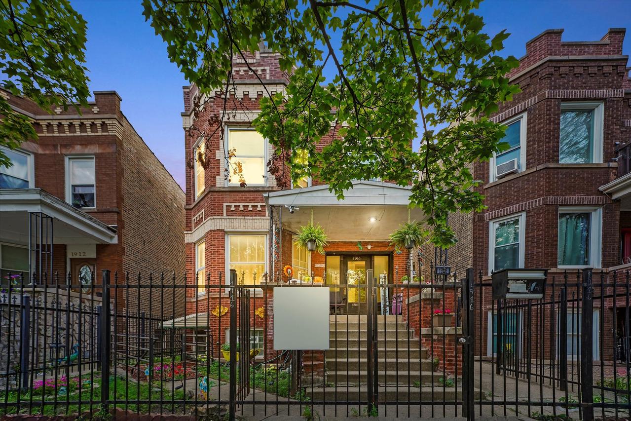 1916 N Lowell Ave., Chicago, IL 60639