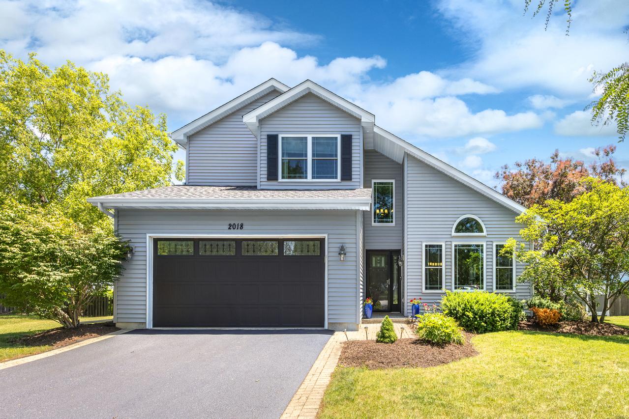 2018 Gray Hawk Ct., Plainfield, IL 60586