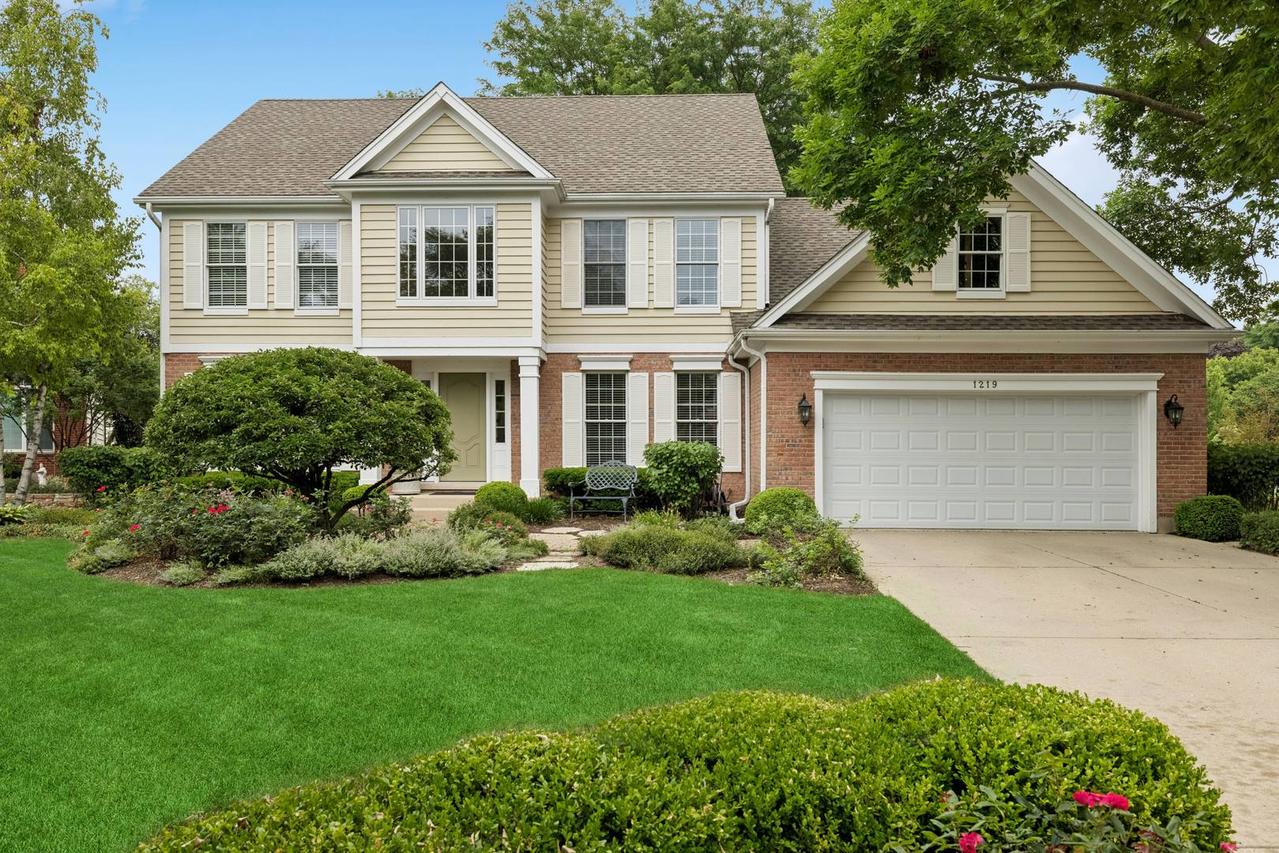 1219 N Lakeview Ct., Palatine, IL 60067