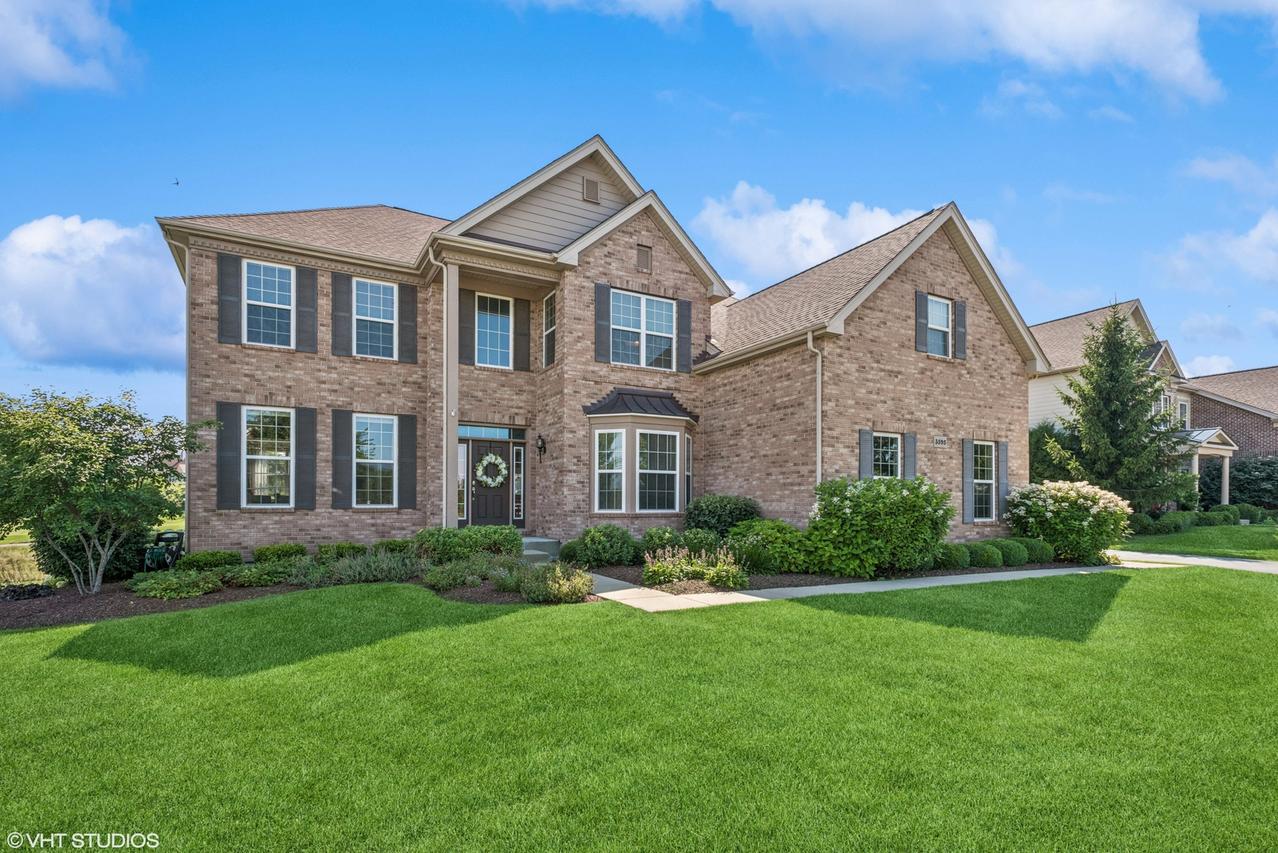 3595 Tournament Dr., Elgin, IL 60124