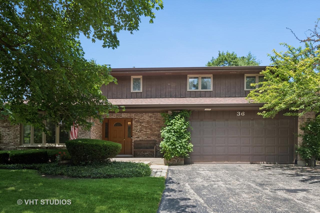 36 Logan Ter., Golf, IL 60029