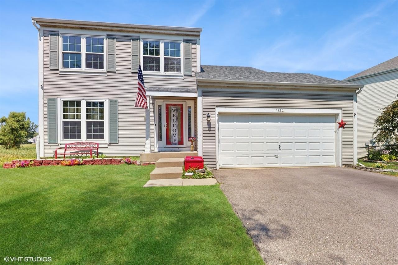1920 Prairie Path Ln., Carpentersville, IL 60110