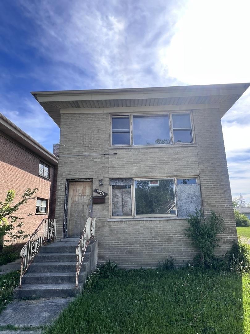 15711 Dixie Hwy., Harvey, IL 60426