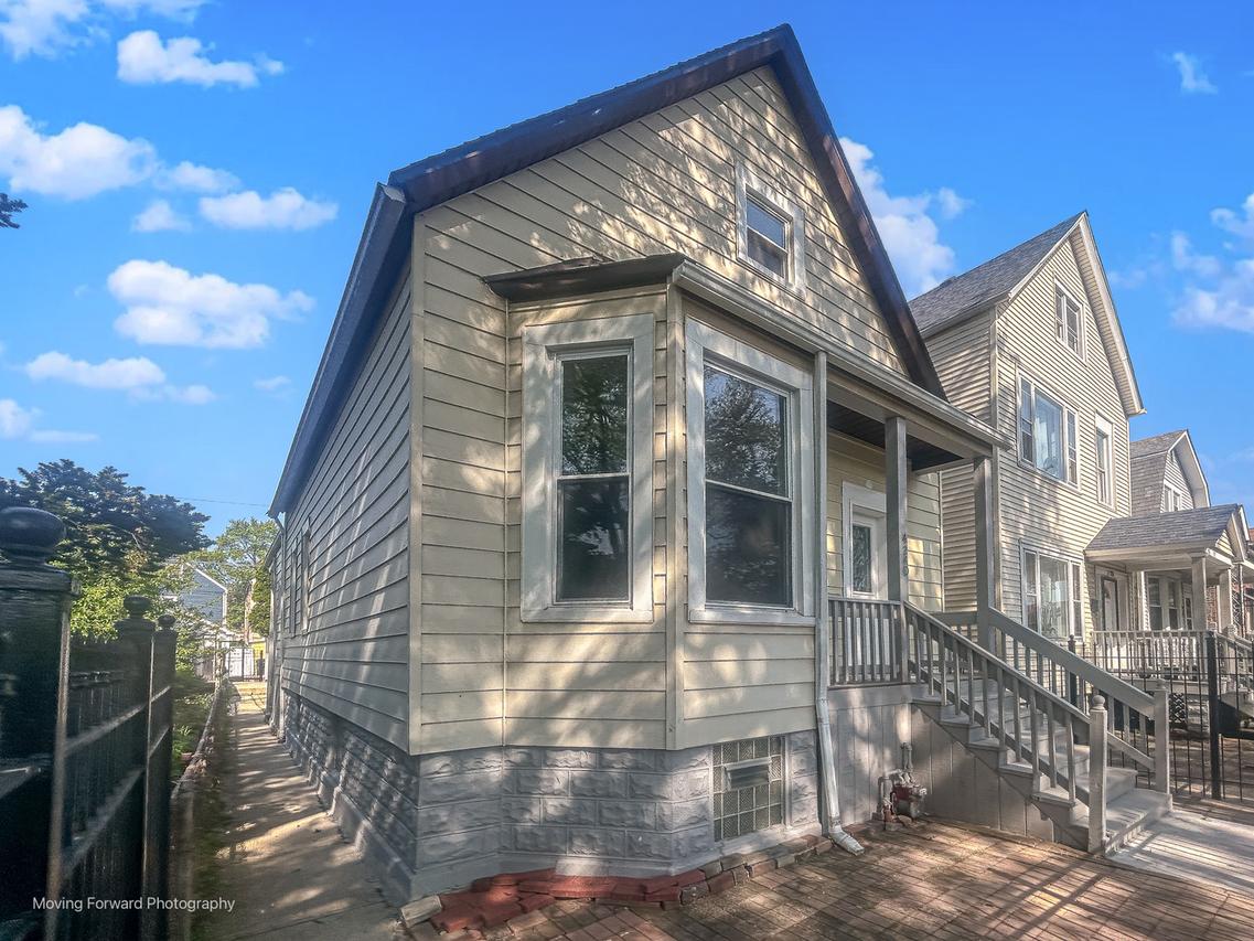 4240 S Campbell Ave., Chicago, IL 60632