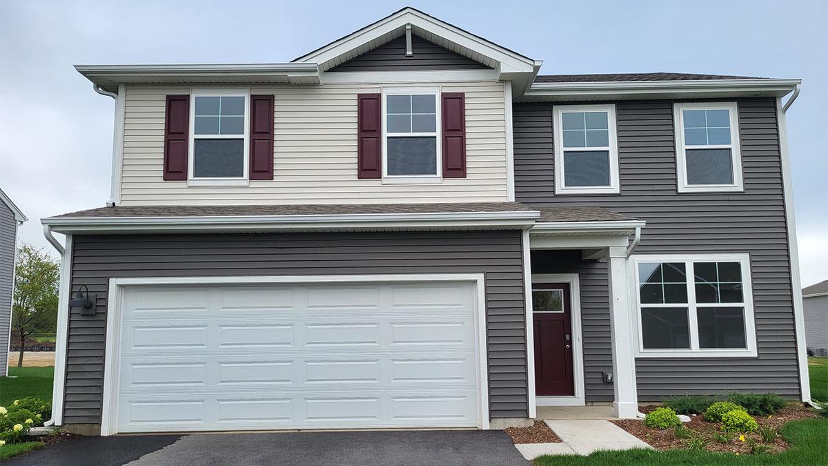 6911 Willow Dr., Wonder Lake, IL 60097