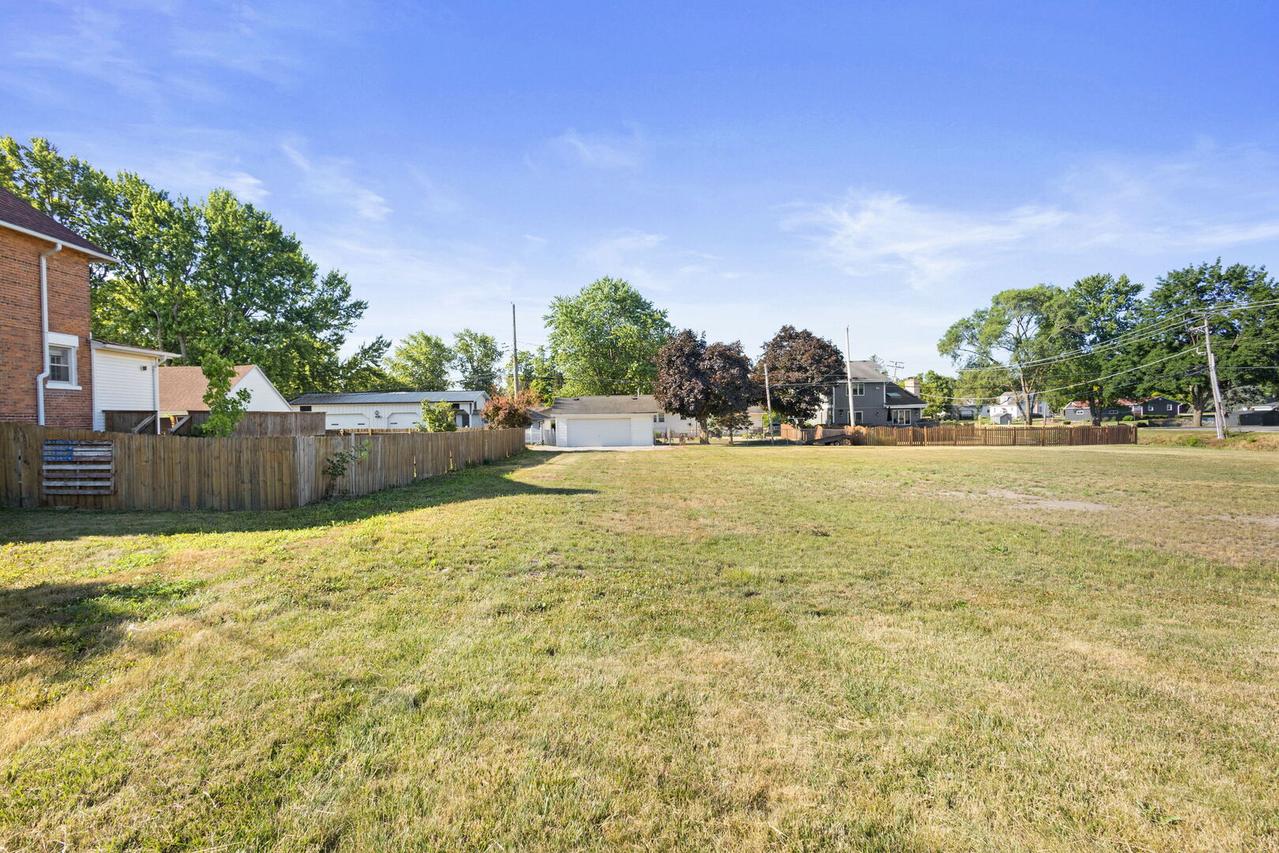 648 Penfield St., Beecher, IL 60401