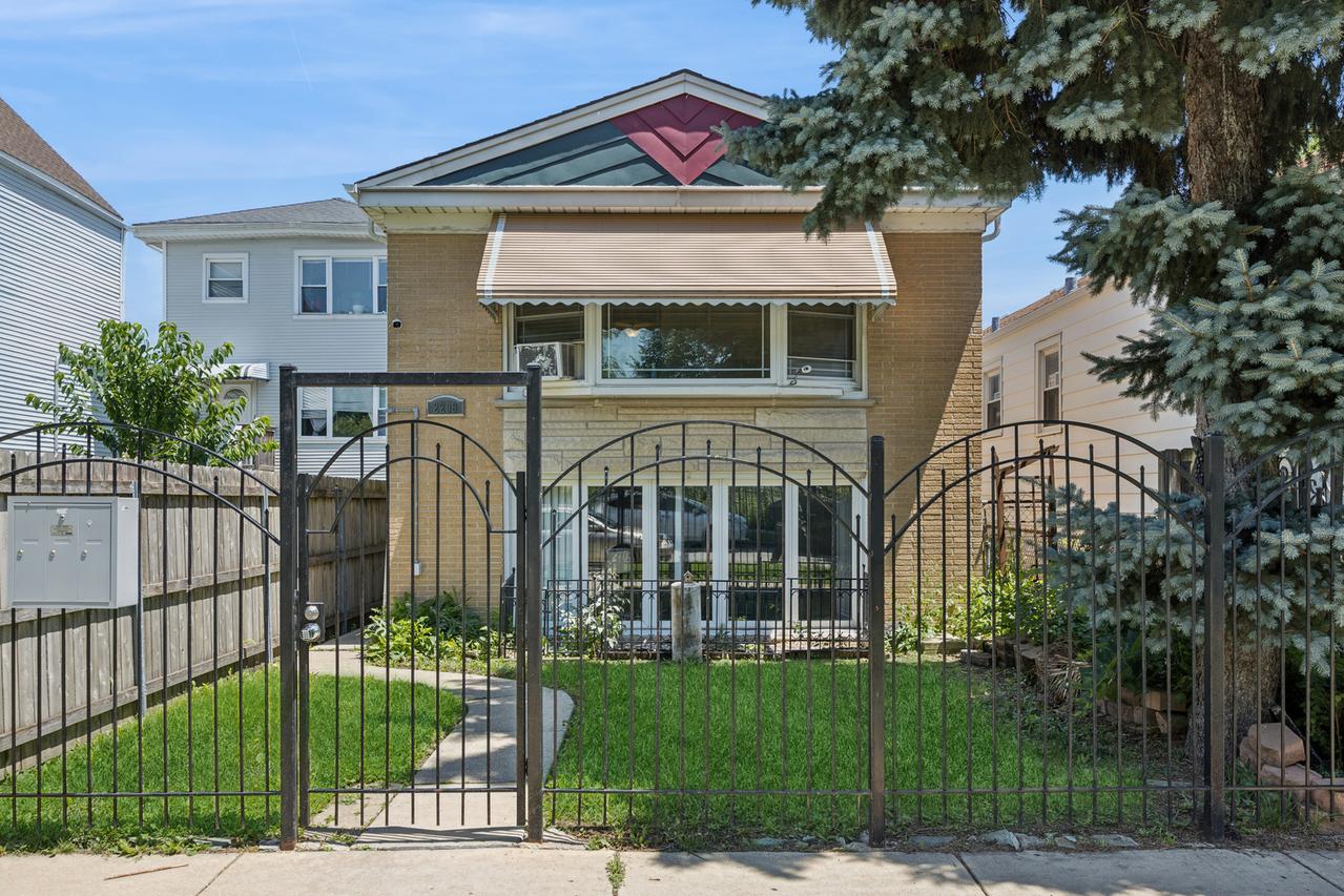 2209 N Long Ave., Chicago, IL 60639