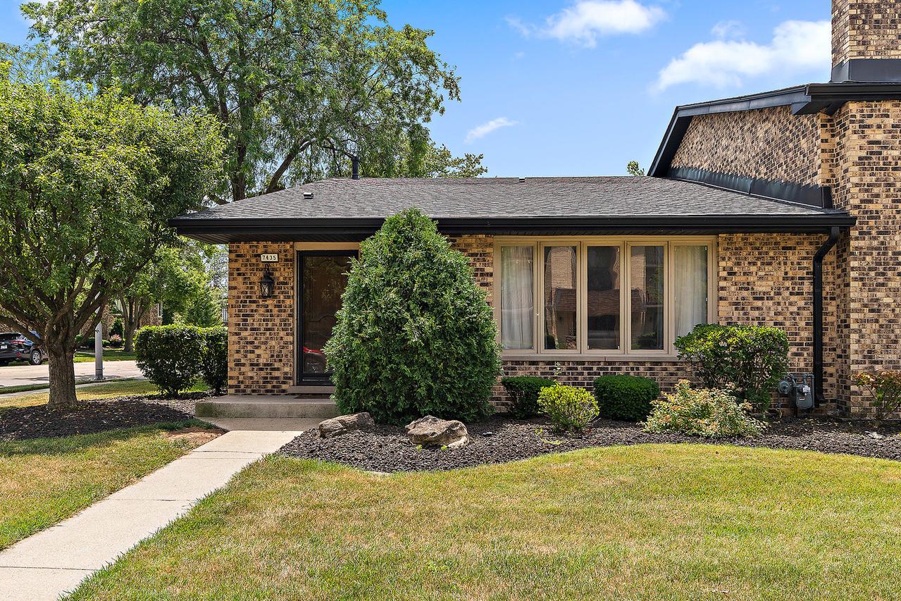 7435 W 153rd St., Orland Park, IL 60462
