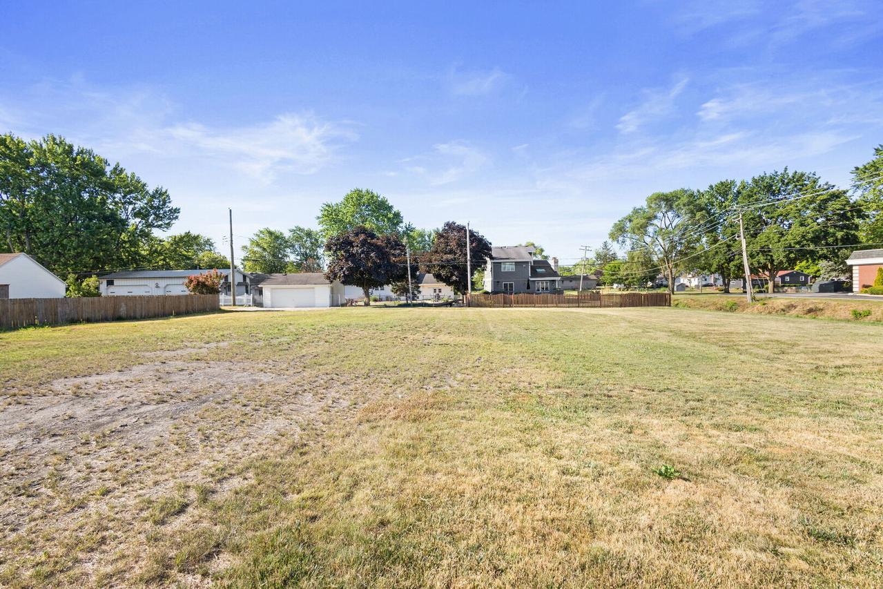 652 Penfield St., Beecher, IL 60401