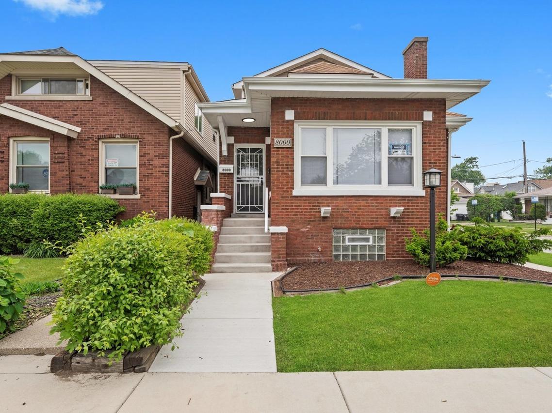 8000 S Harper Ave., Chicago, IL 60619