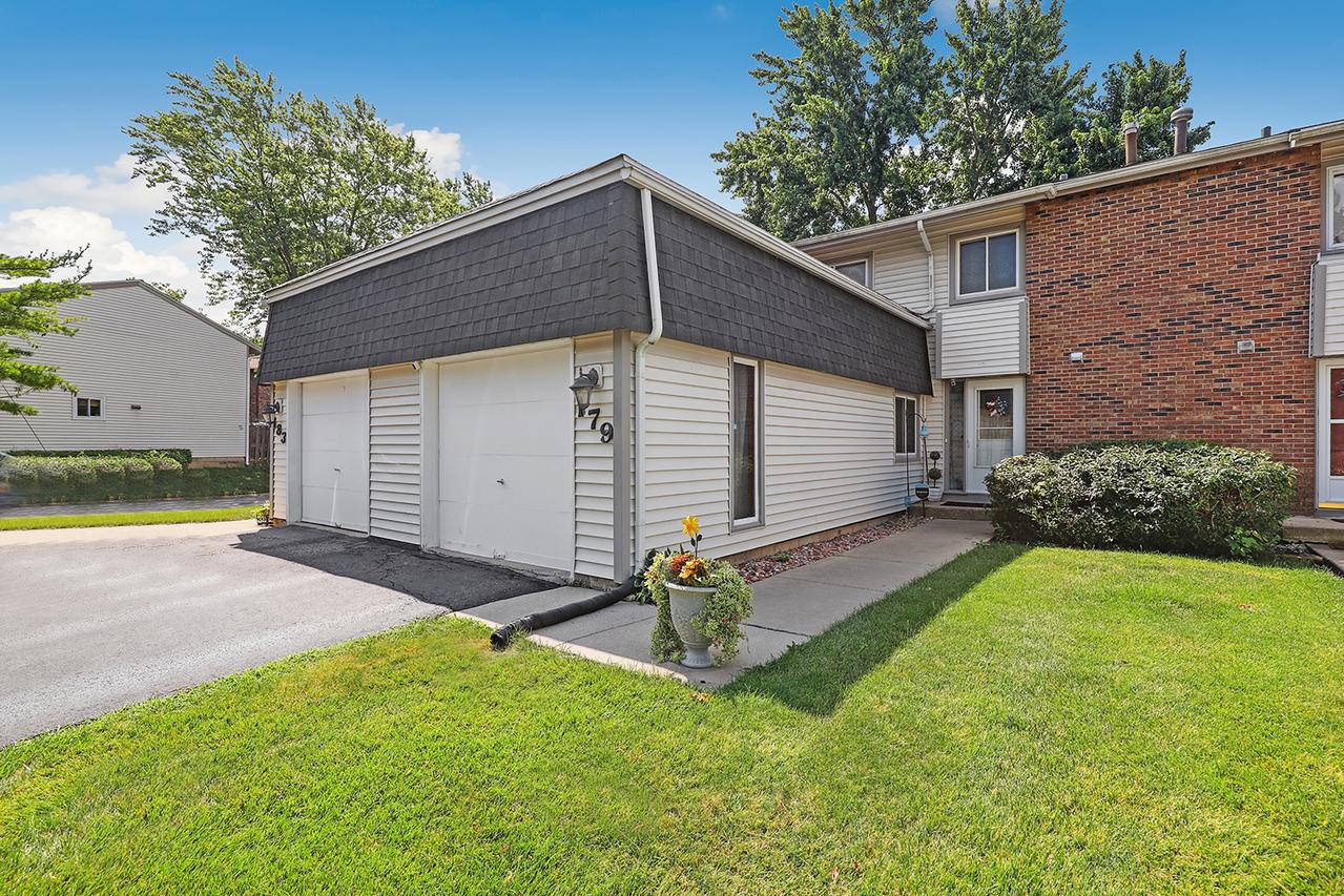 179 Roberts Rd., Bolingbrook, IL 60440