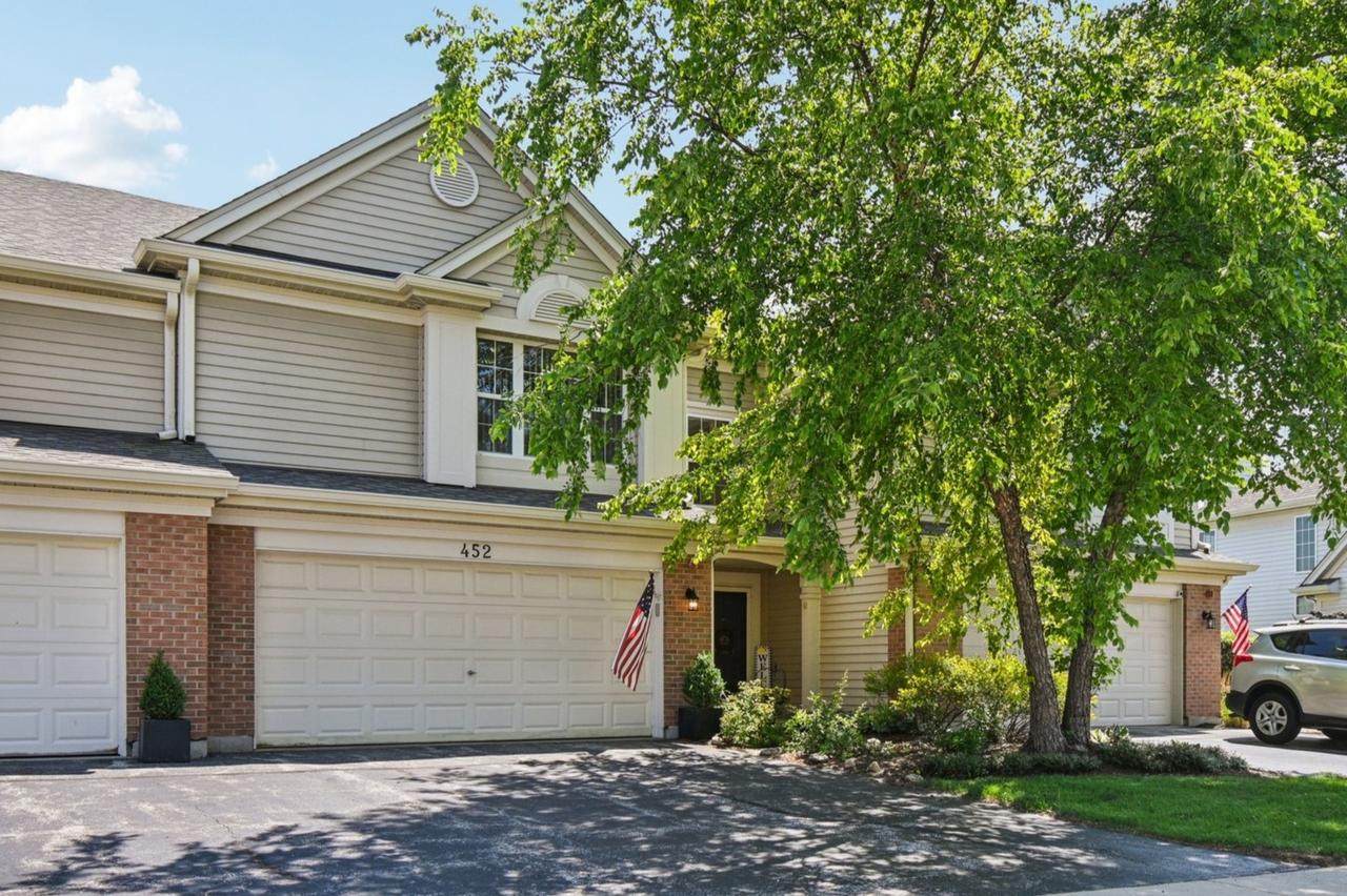 452 Blue Springs Dr., Fox Lake, IL 60020