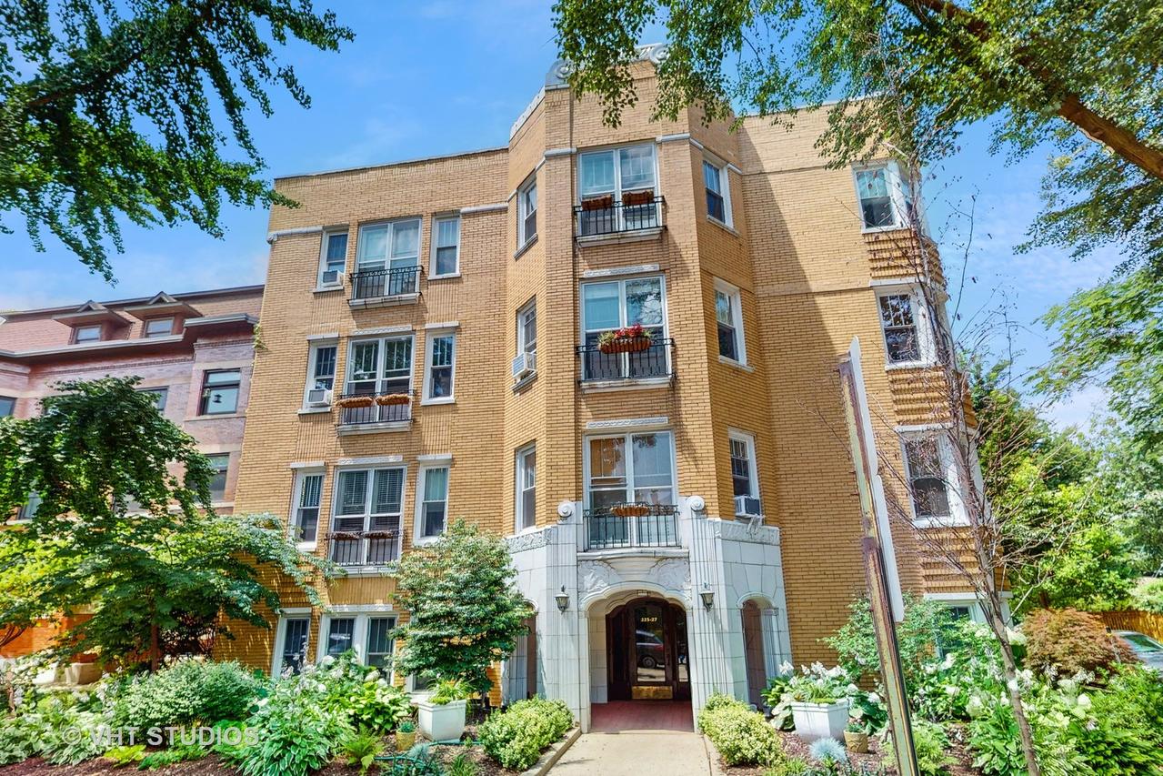 225 N Grove Ave. #2, Oak Park, IL 60302
