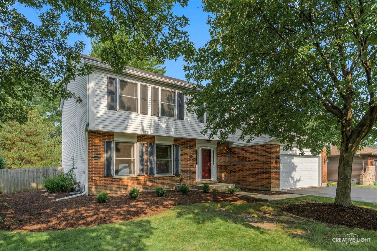 245 Terrance Dr., Naperville, IL 60565