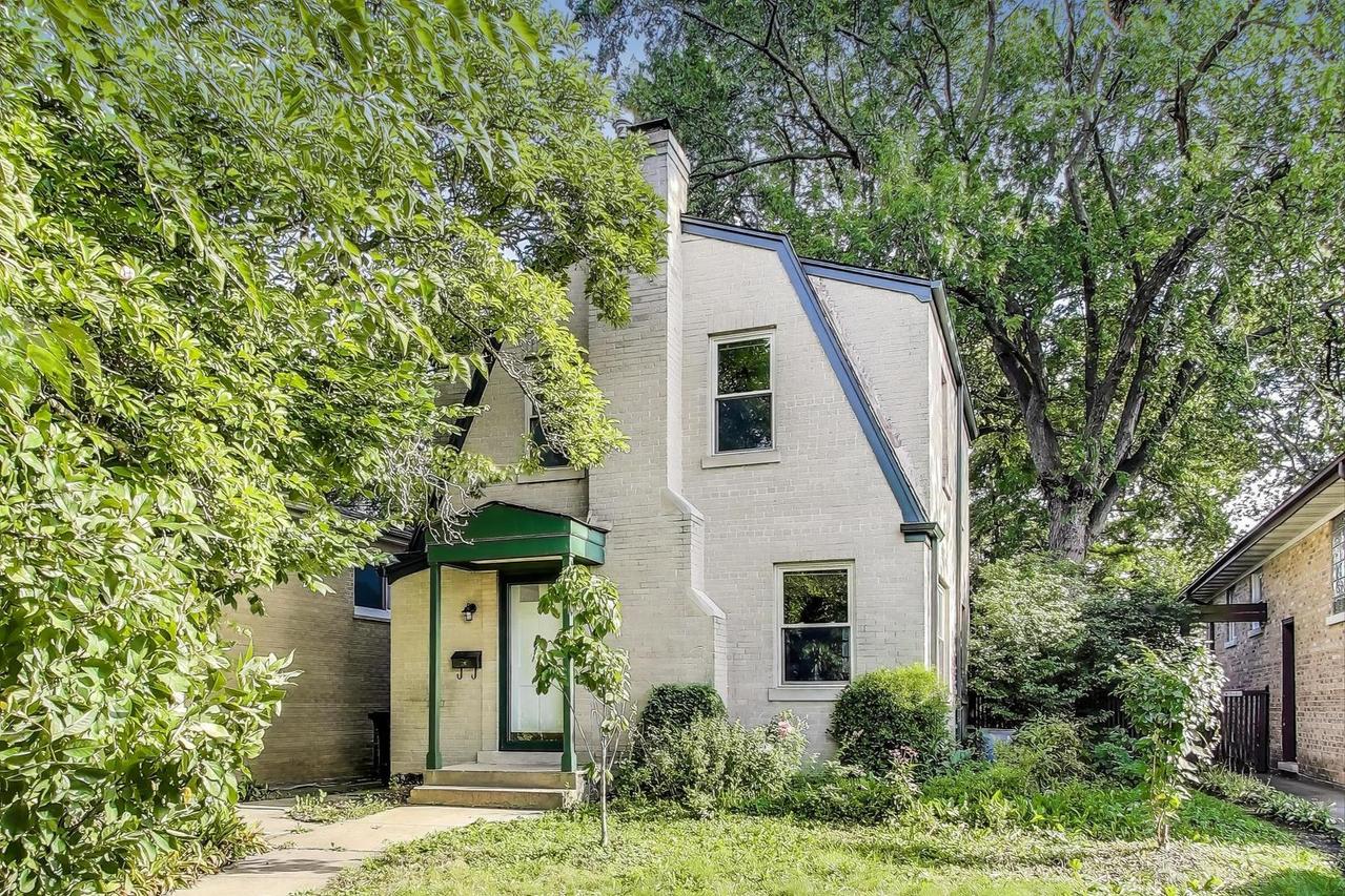 5507 W Ardmore Ave., Chicago, IL 60646