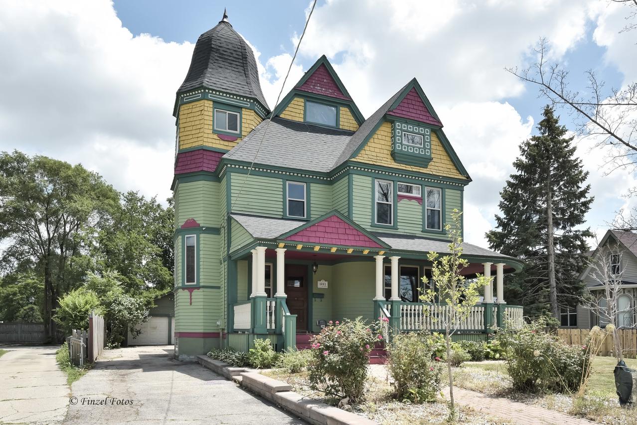 331 Griswold St., Elgin, IL 60123