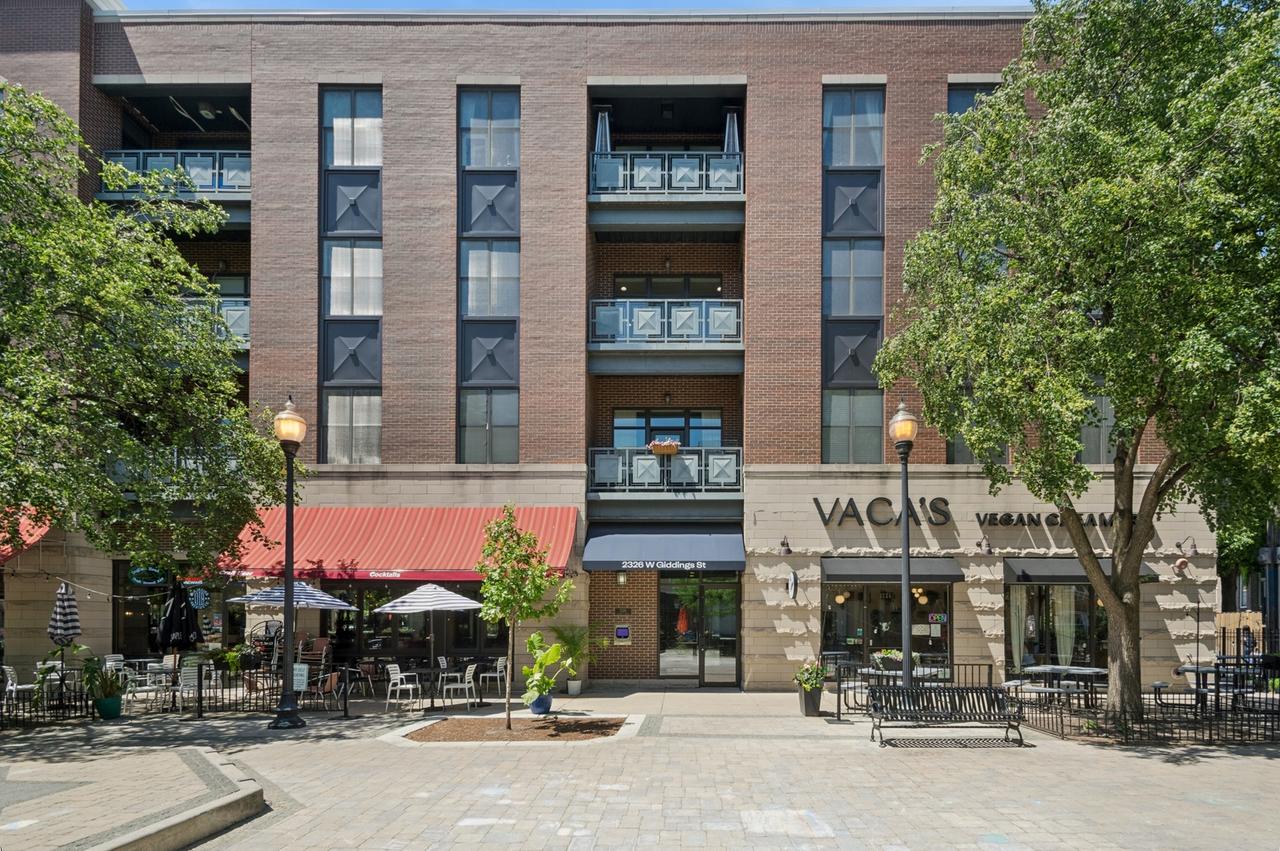 2326 W Giddings St. #305, Chicago, IL 60625