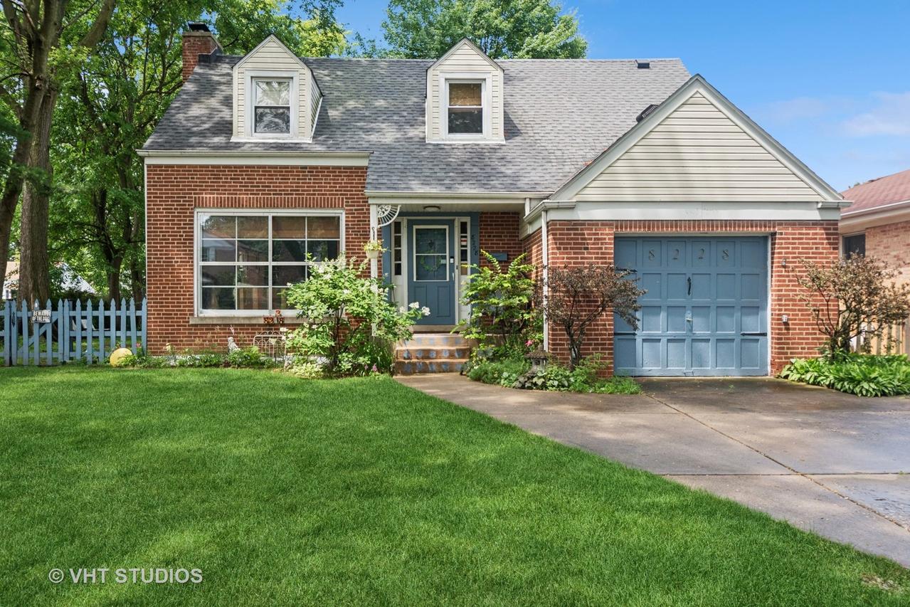 8228 Kedvale Ave., Skokie, IL 60076