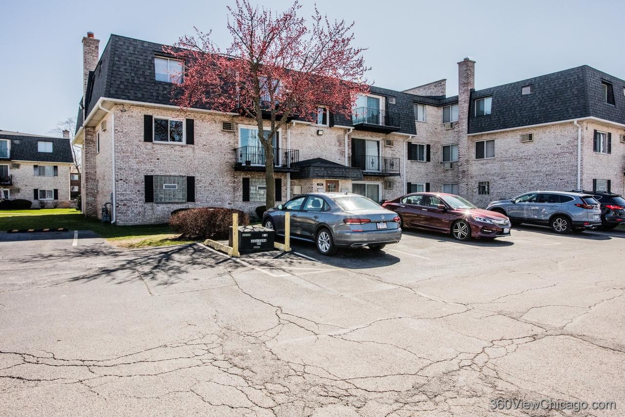 1311 N Baldwin Ct. #3A, Palatine, IL 60074