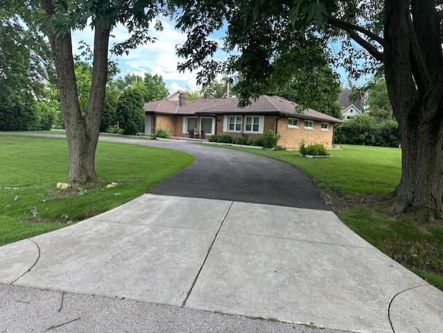 1301 W 54th St., La Grange Highlands, IL 60525